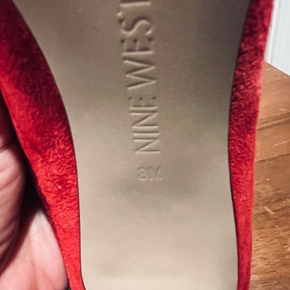 Beautiful shoes!! Comfortable and so adorable!! - Picture 6 of 7